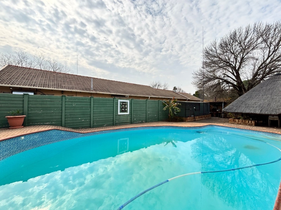 3 Bedroom Property for Sale in Flimieda North West